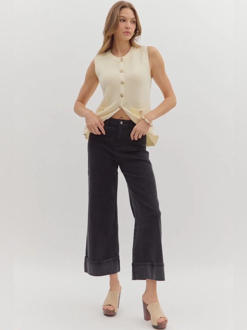 Entro Mid Rise Ankle Length Cuffed Hem Wide Leg Denim Jean Women’s S
